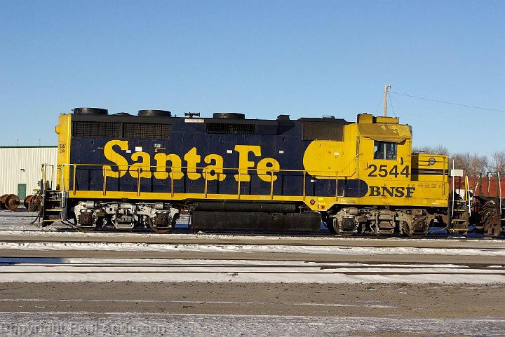 BNSF 2544 - GP35.JPG